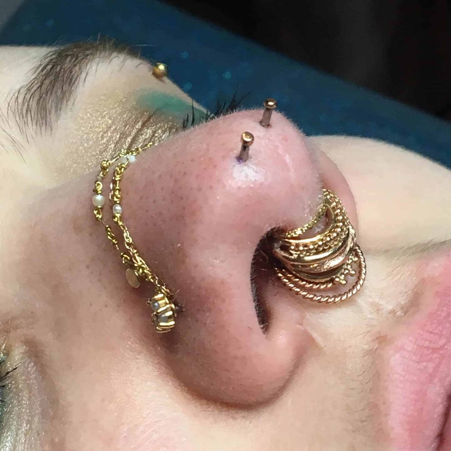 Detail Mantis Piercing Nomer 39