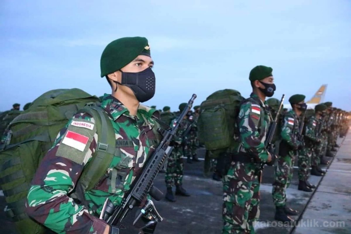 Detail Pesawat Tni Au Png Nomer 36