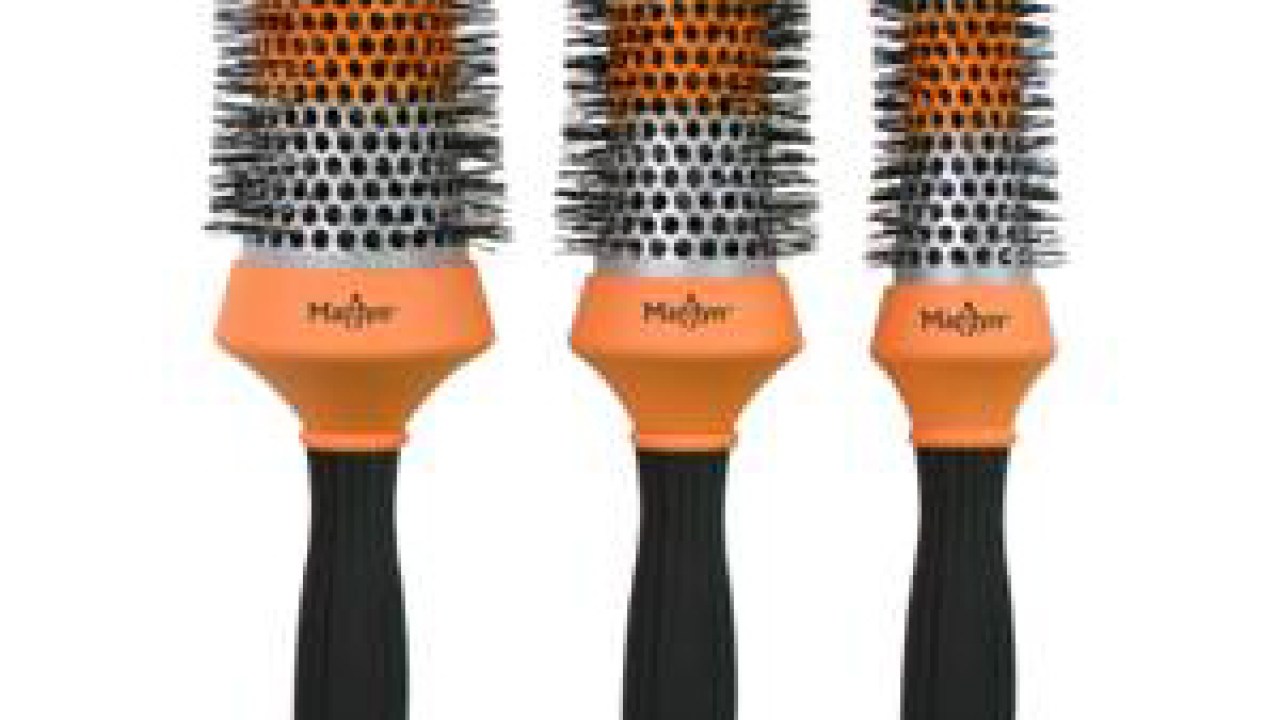 Detail Marilyn Hairbrush Nomer 37