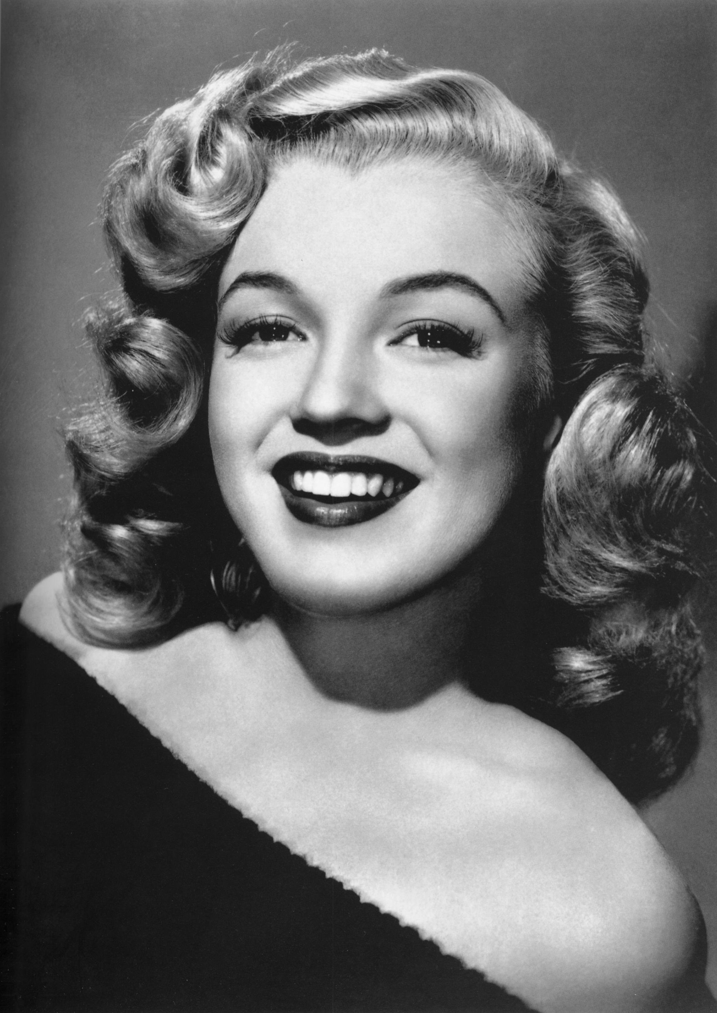 Marilyn Monroe Downloads - KibrisPDR