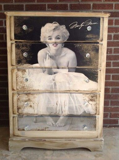 Detail Marilyn Monroe Furniture Transfer Nomer 10