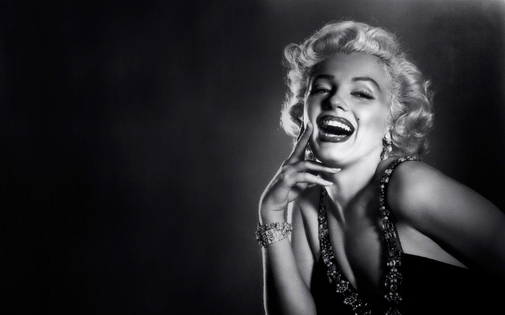 Detail Marilyn Monroe Gangster Wallpaper Nomer 29