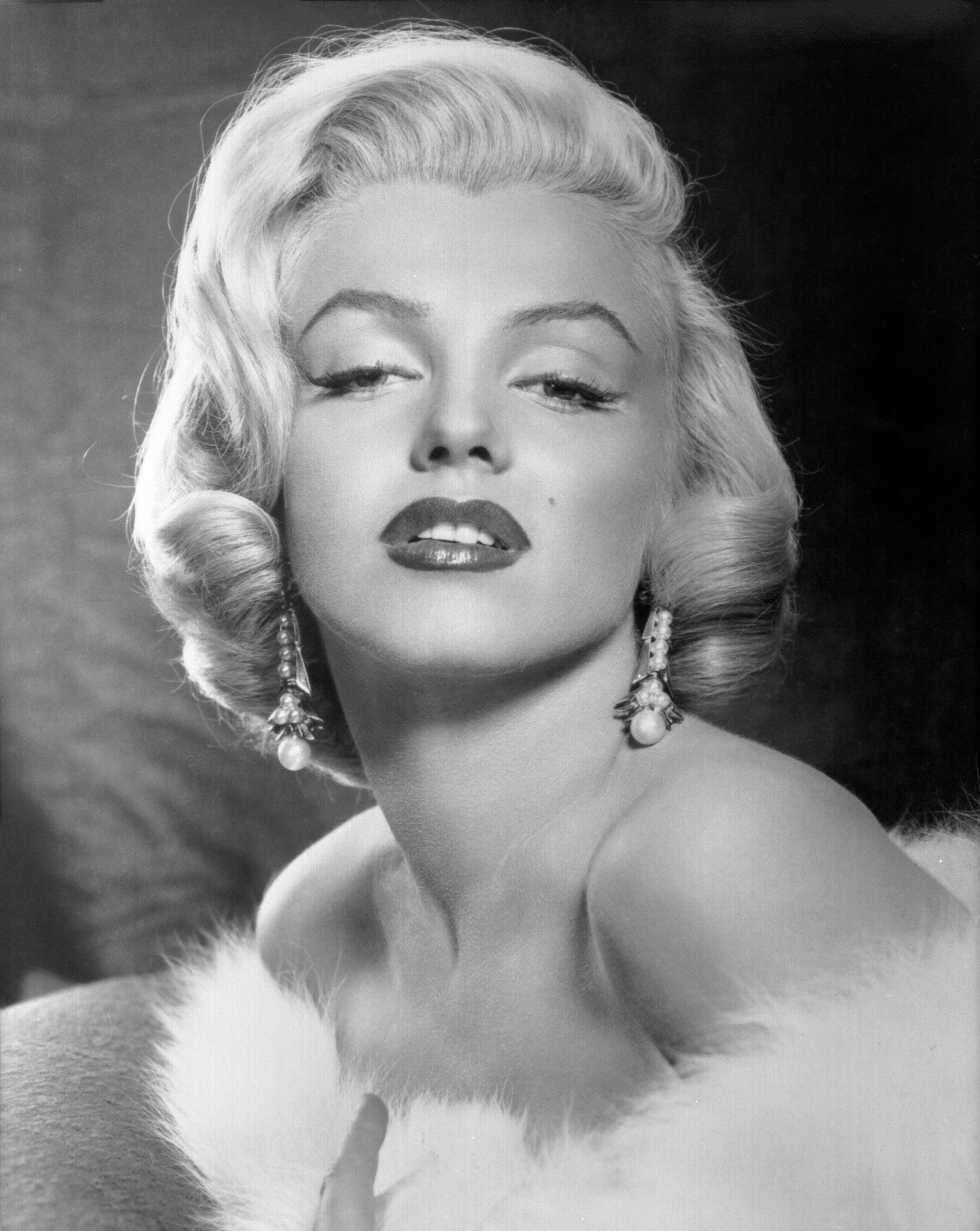 Detail Marilyn Monroe Piercings Pictures Nomer 27