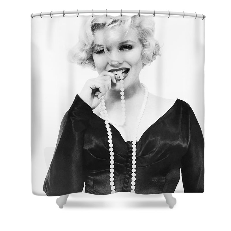 Detail Marilyn Monroe Shower Curtains Nomer 14