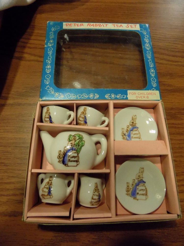 Detail Peter Rabbit Miniature Tea Set Nomer 24