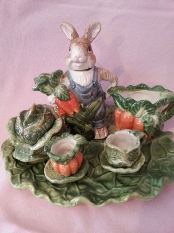 Detail Peter Rabbit Miniature Tea Set Nomer 26