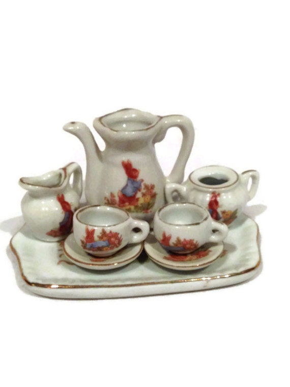 Detail Peter Rabbit Miniature Tea Set Nomer 6