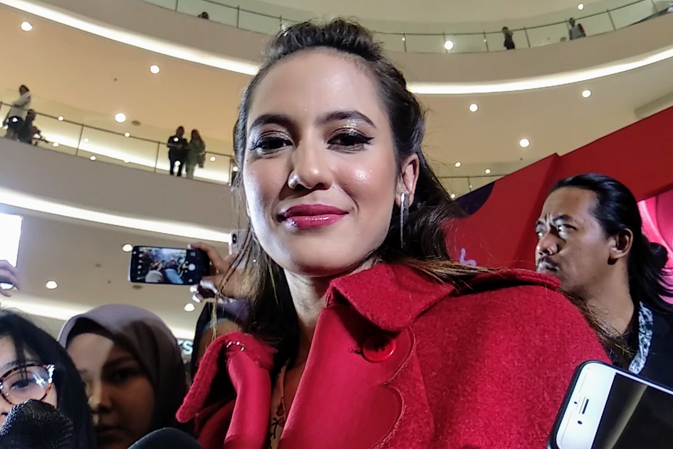 Detail Pevita Pearce Png Nomer 50