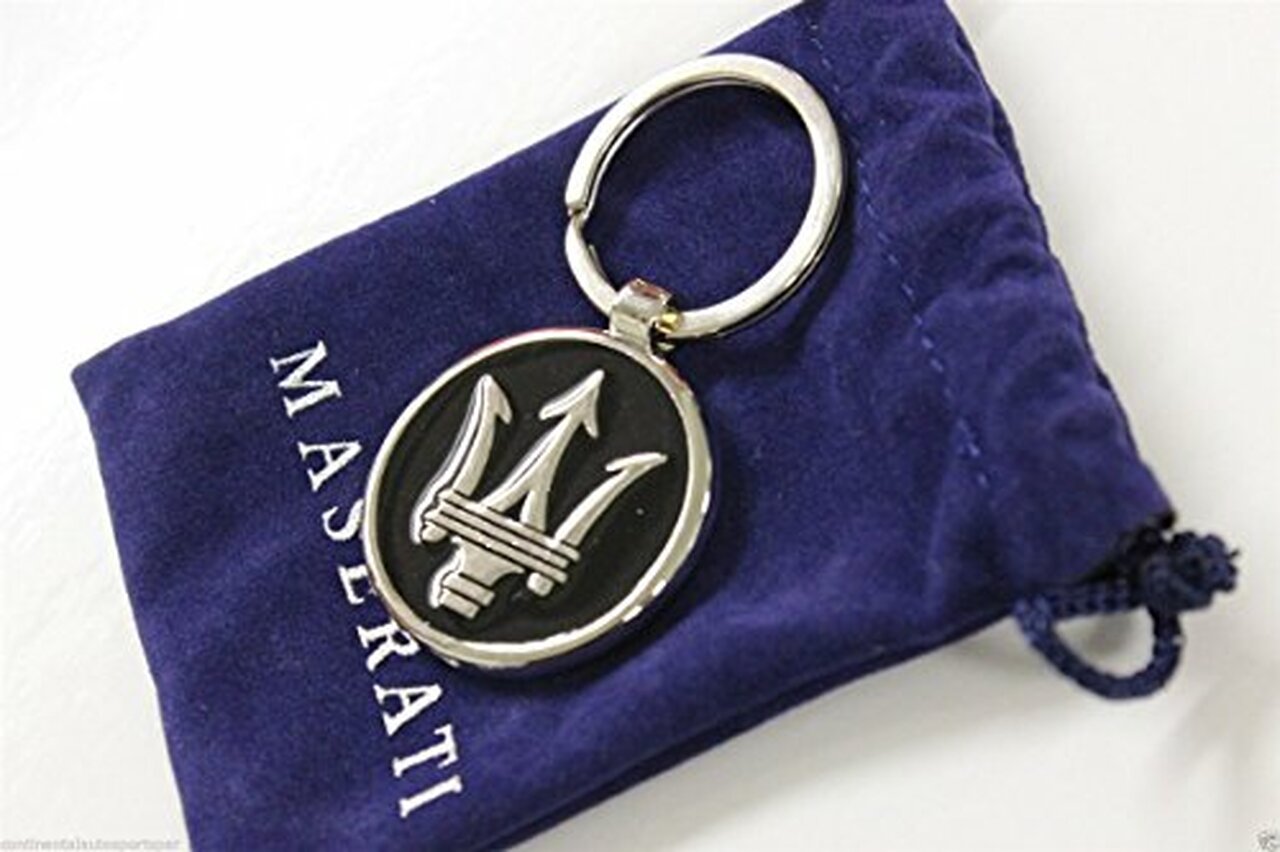 Detail Maserati Keychain Nomer 5