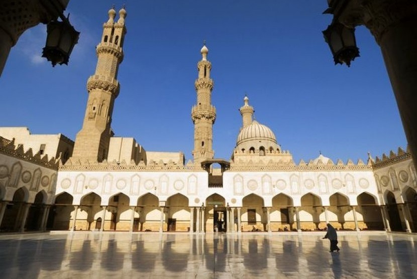 Masjid Al Azhar Mesir - KibrisPDR