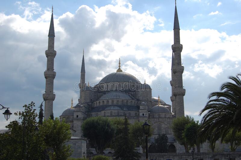 Detail Masjid Biru Turki Di Istanbul Nomer 40