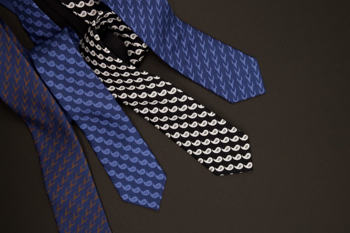 Detail Photo Neckties Nomer 54