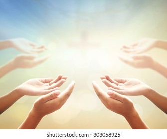 Detail Photo Of Praying Hands Nomer 50