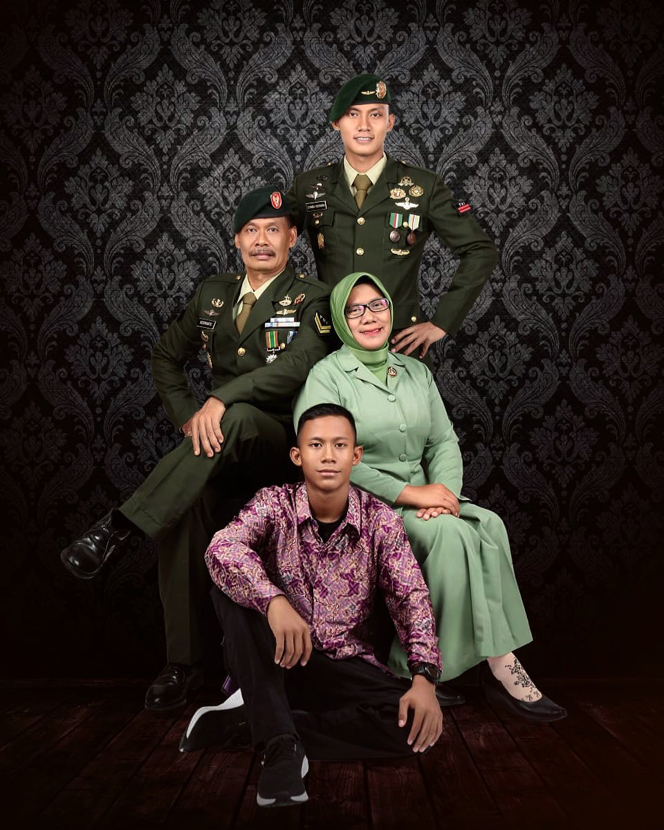 Detail Photo Studio Keluarga Tni Nomer 18