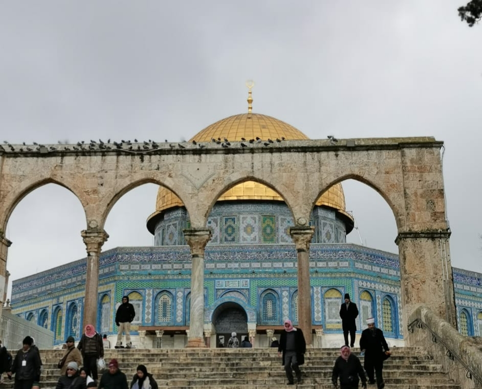 Detail Masjid Kubah Emas Palestina Nomer 44