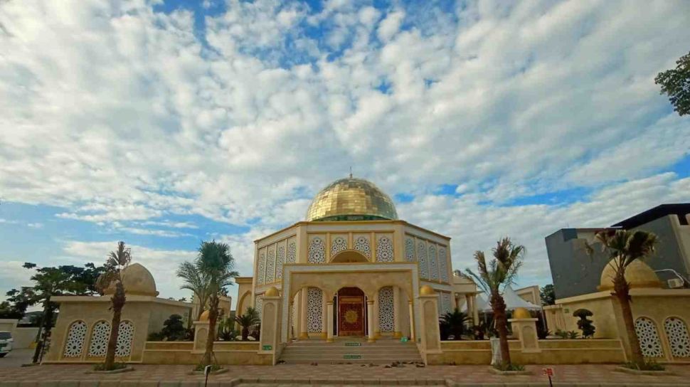 Detail Masjid Kubah Emas Palestina Nomer 47