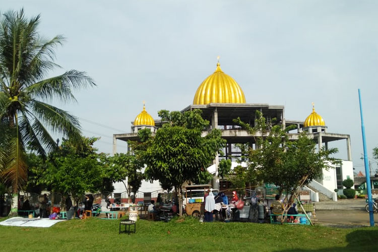Detail Masjid Kuning Nomer 33