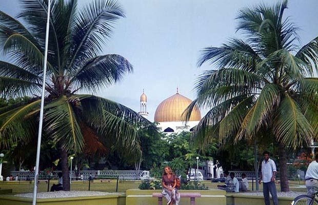 Detail Masjid Kuning Nomer 38