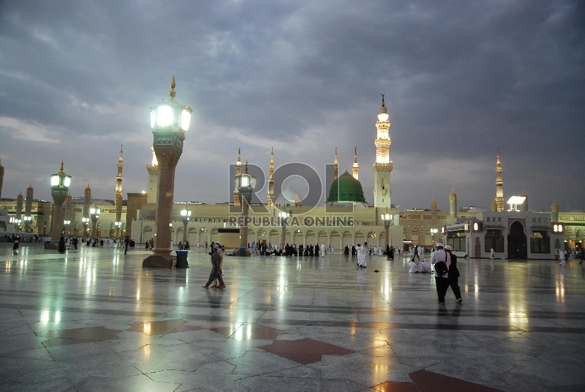 Detail Masjid Nabawi Malam Nomer 14