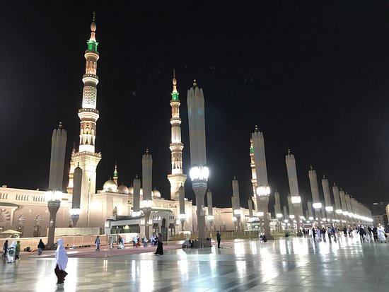 Detail Masjid Nabawi Malam Nomer 2