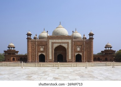 Detail Masjid Taj Mahal Nomer 38