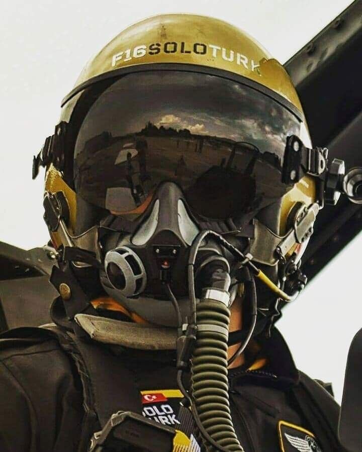 Detail Masker Pilot Pesawat Tempur Nomer 31