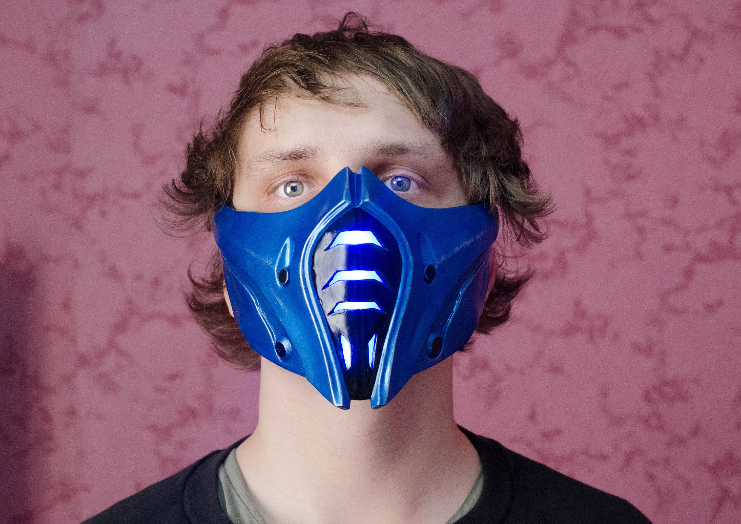 Detail Masker Sub Zero Nomer 18