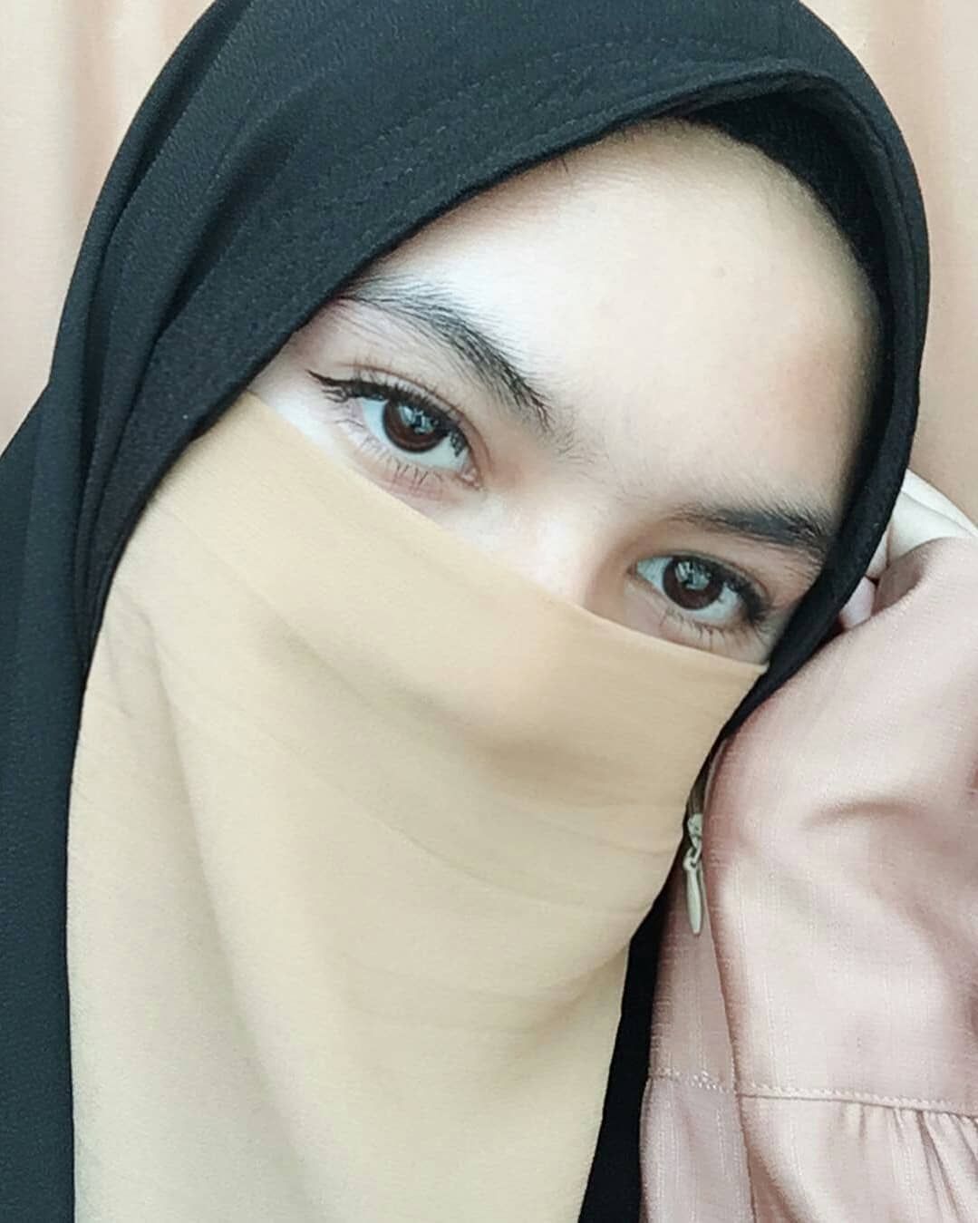 Detail Mata Cantik Wanita Nomer 34