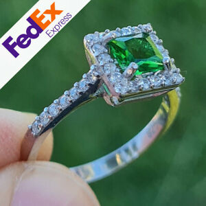 Detail Mata Hijau Emerald Nomer 42