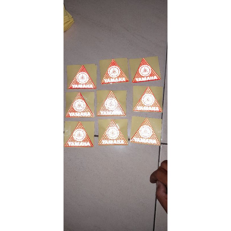 Detail Mata Kucing Segitiga Nomer 44