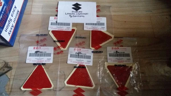 Detail Mata Kucing Segitiga Nomer 6