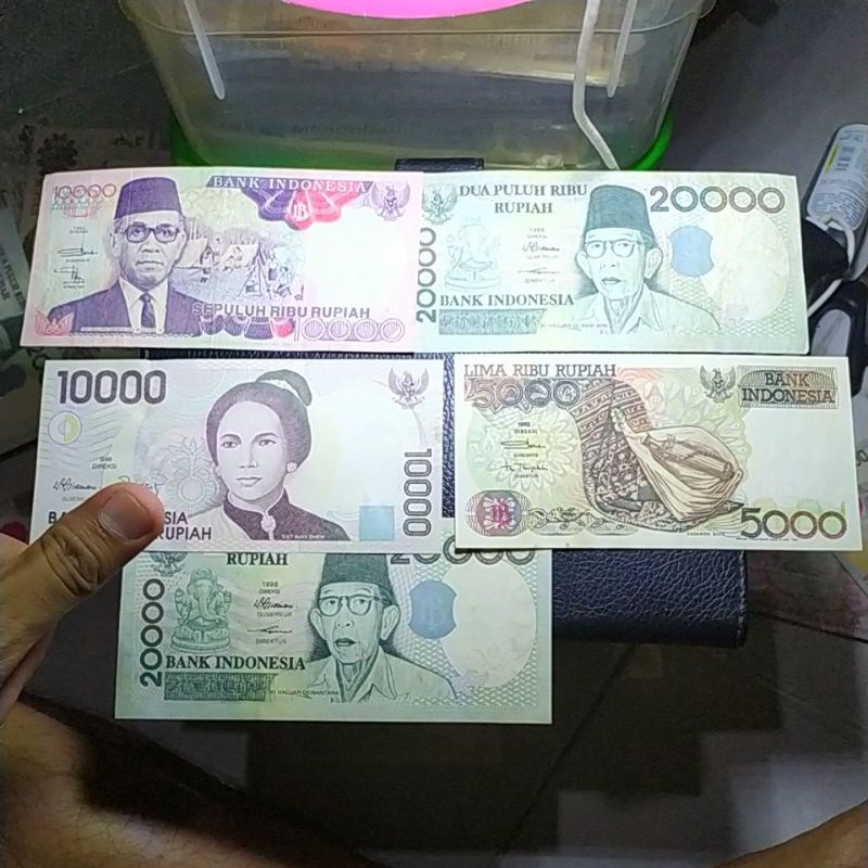 Detail Mata Uang Indonesia 20000 Nomer 47