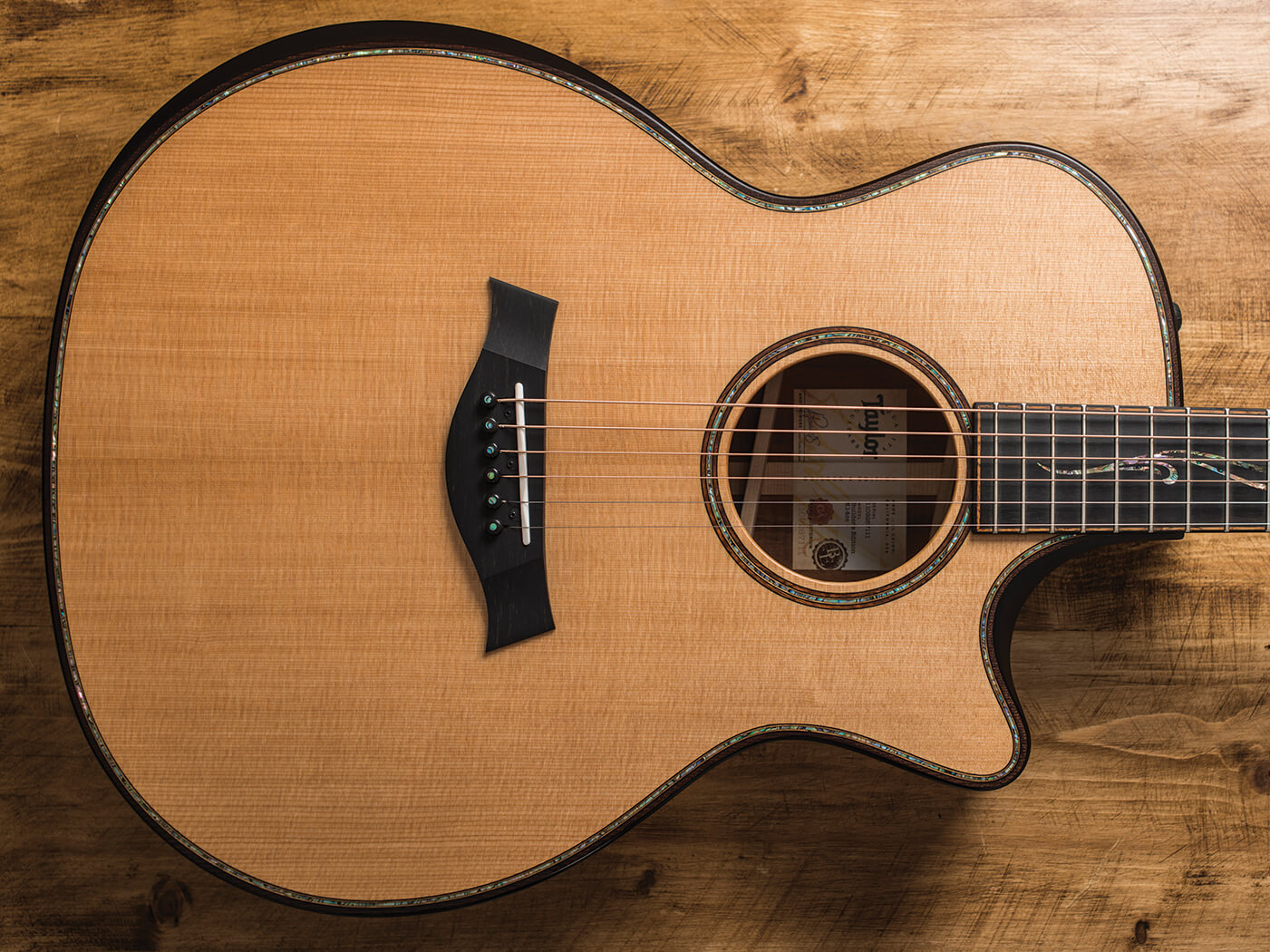 Detail Photos Of Acoustic Guitars Nomer 3