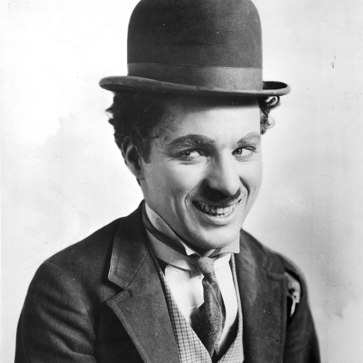Detail Photos Of Charlie Chaplin Nomer 4