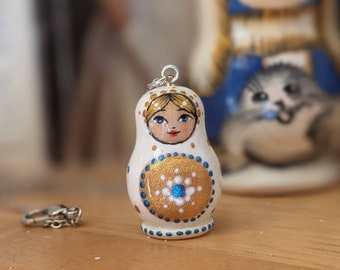 Detail Matryoshka Doll Necklace Nomer 51