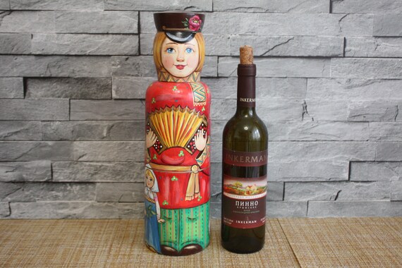 Detail Matryoshka Vodka Nomer 30