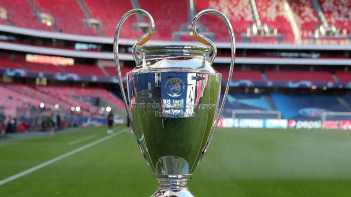Detail Piala Champions League Nomer 4