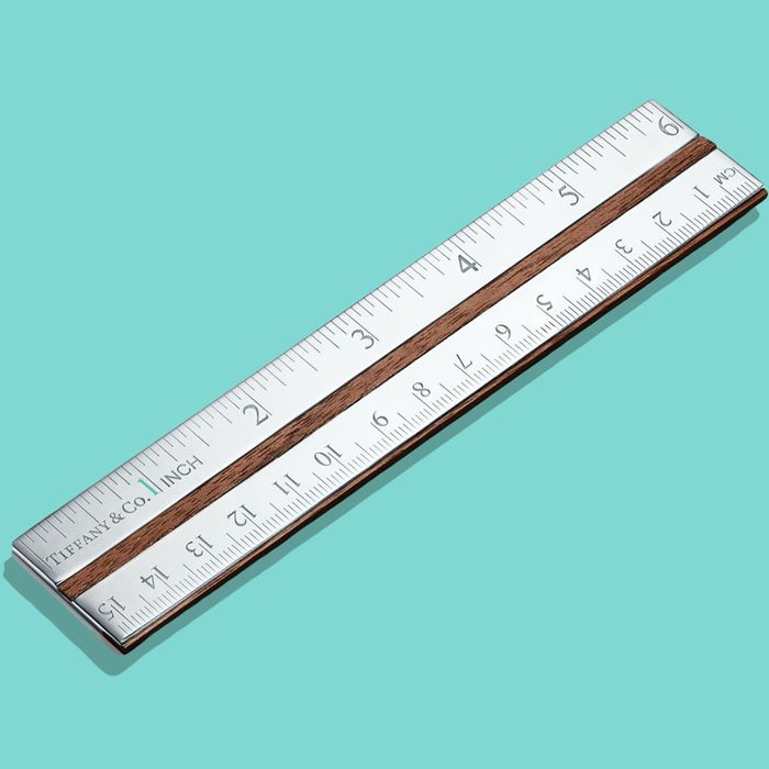 Detail Pic Of A Ruler Nomer 32