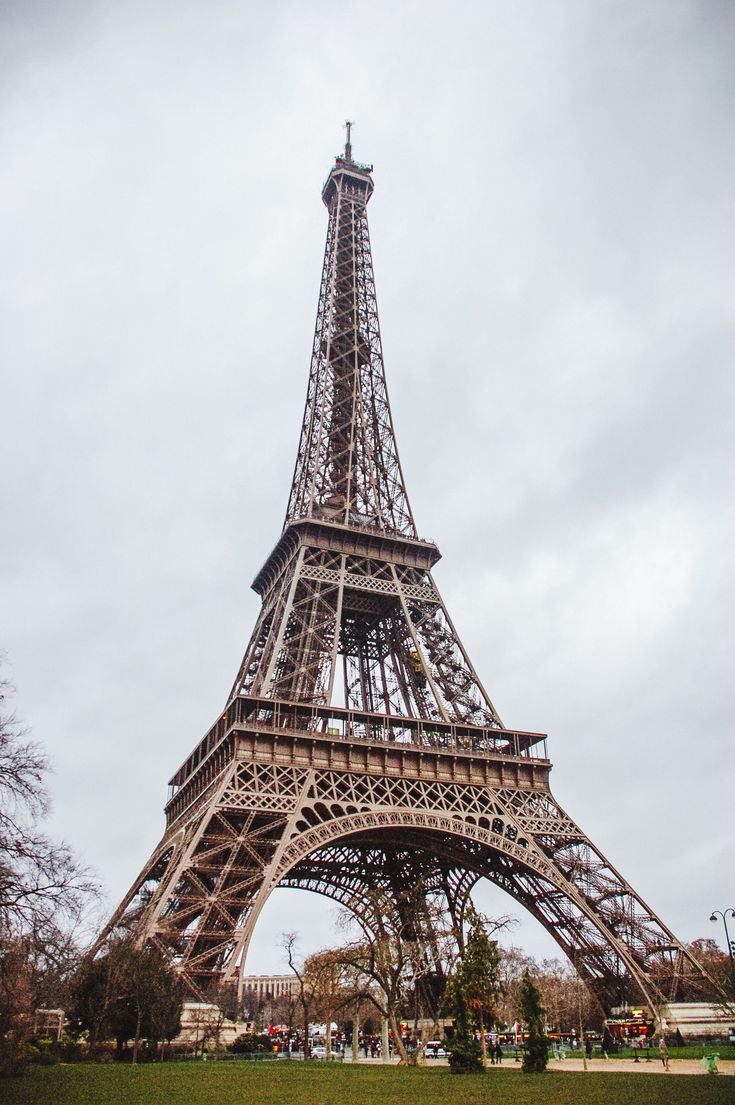 Detail Pic Of Eiffel Tower Nomer 10