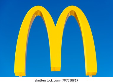 Detail Mcdonalds Logo 2018 Nomer 39