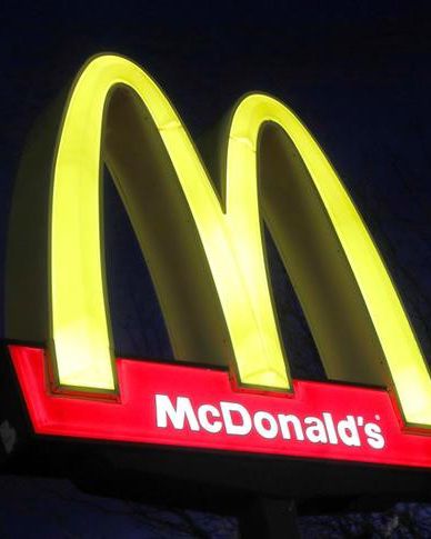 Detail Mcdonalds Logo 2020 Nomer 21