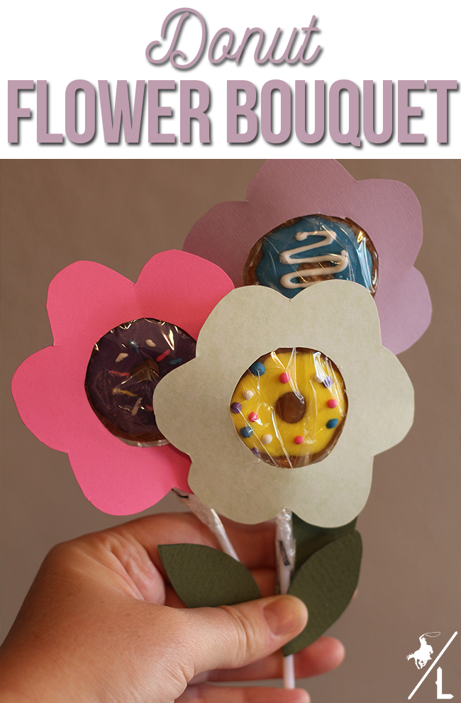 Detail Megaphone Candy Bouquet Nomer 48