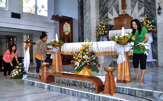 Detail Meja Altar Gereja Katolik Nomer 34