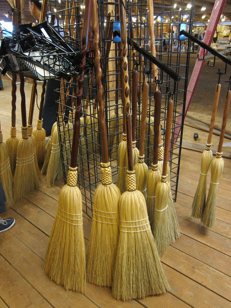 Detail Pics Of Brooms Nomer 13