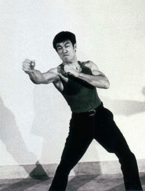 Detail Pics Of Bruce Lee Nomer 58