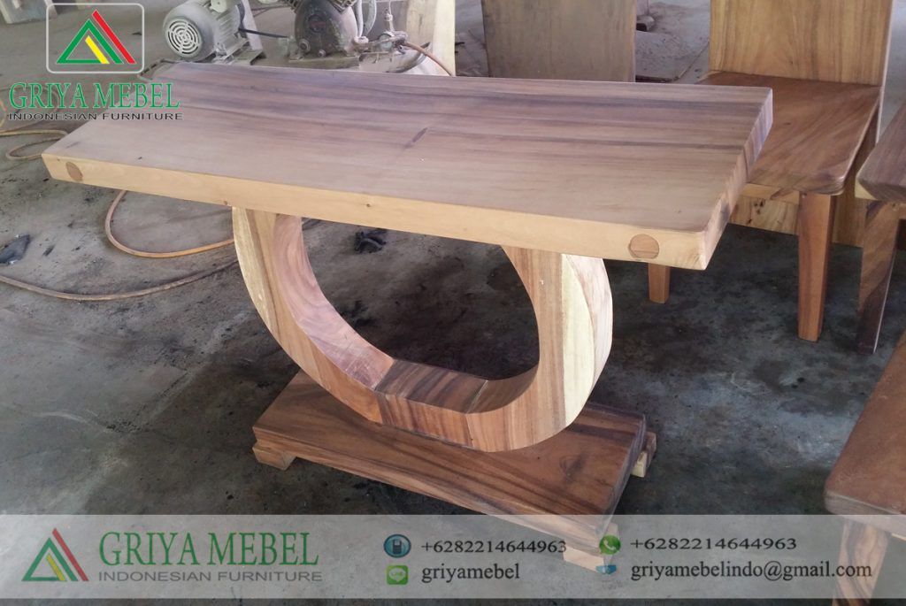 Detail Meja Kayu Antik Nomer 17