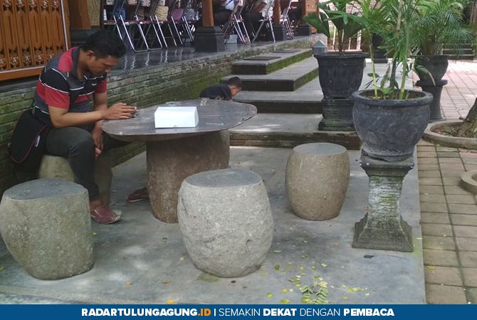 Detail Meja Kursi Taman Dari Batu Nomer 23