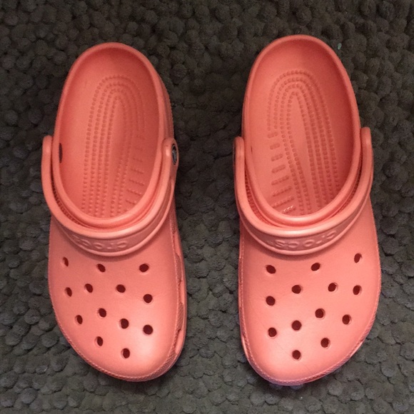 Detail Melon Colored Crocs Nomer 18