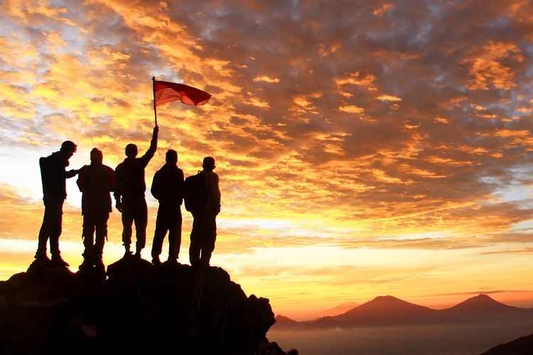 Detail Memasukkan Foto Ke Gambar Bergerak Seperti Bendera Nomer 14