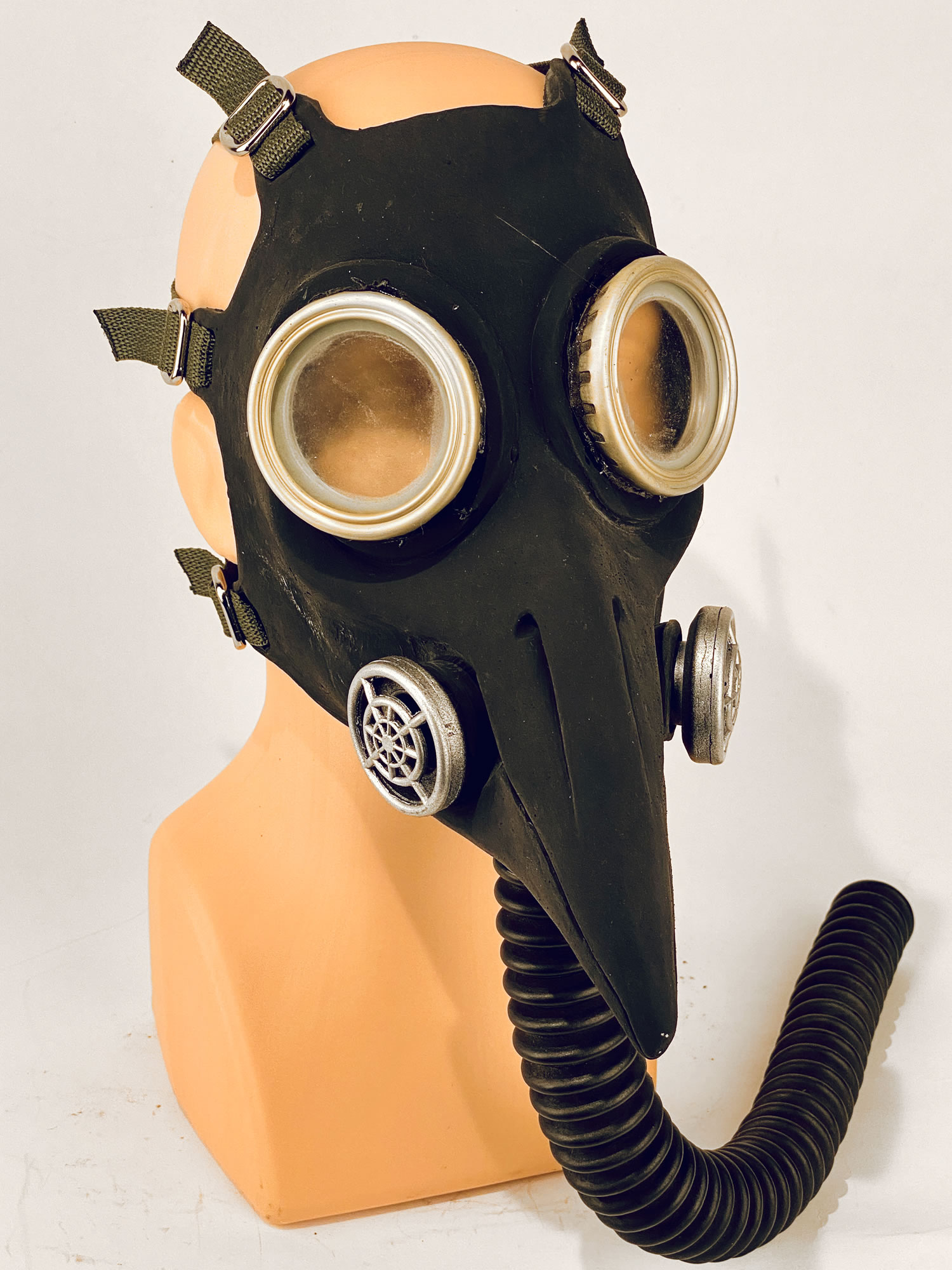 Detail Pics Of Gas Mask Nomer 51